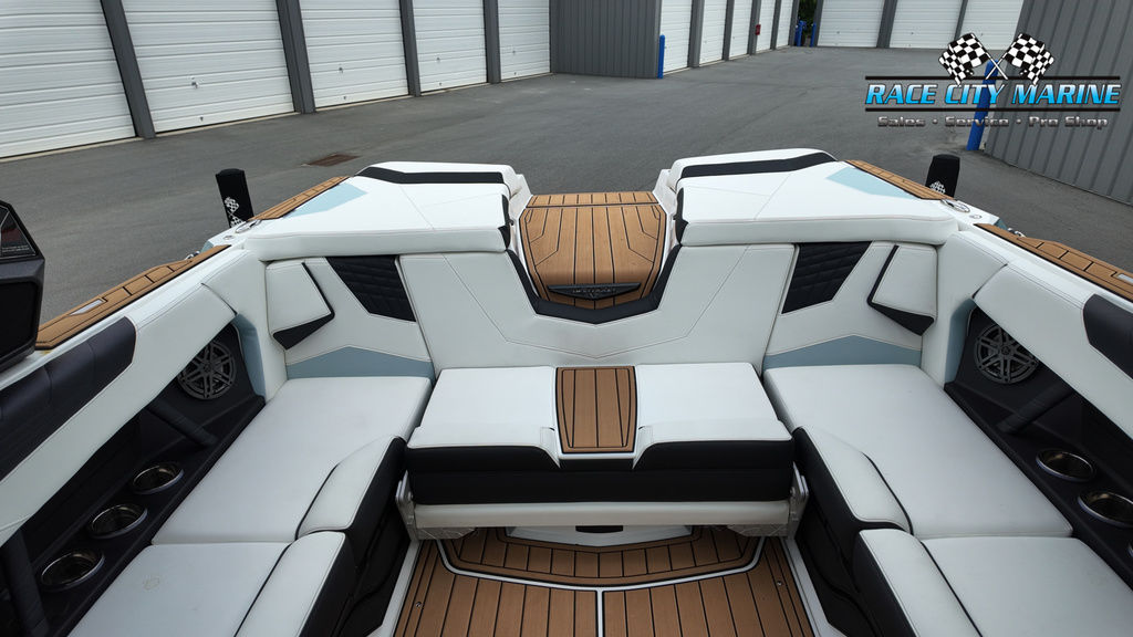 2025 Nautique S23
