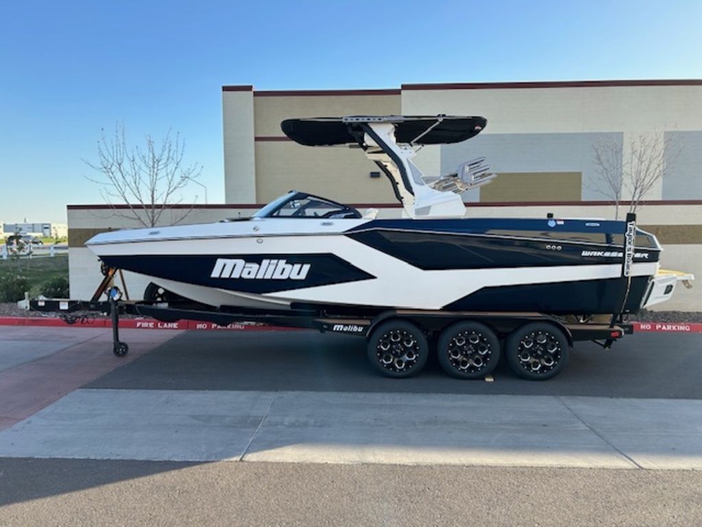 boat.Title