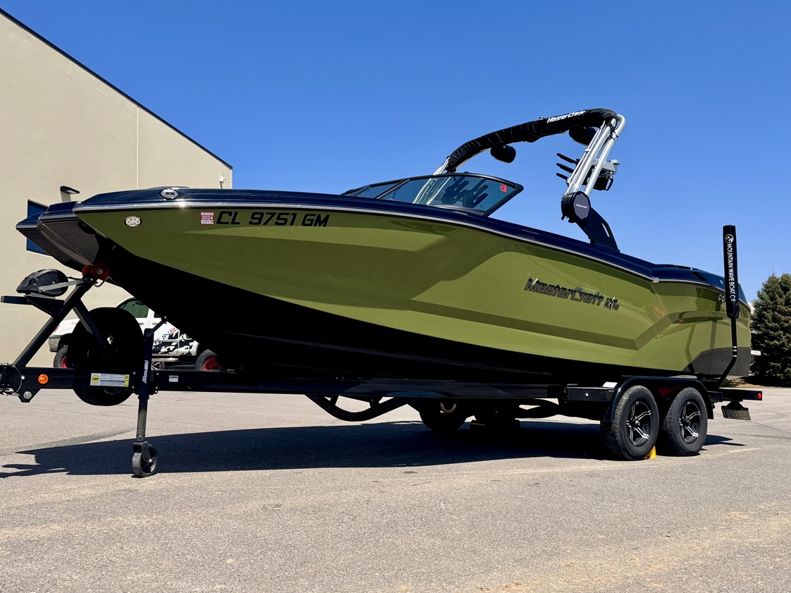 2022 MasterCraft NXT24 - Low Hours - Clean