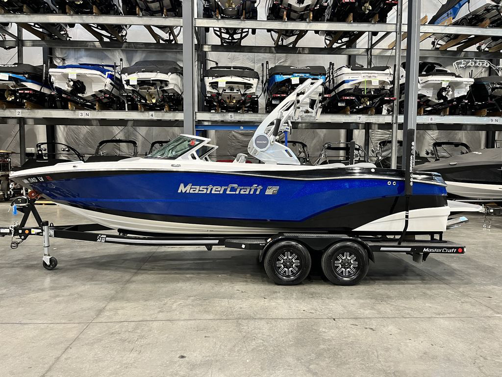 2019 MasterCraft XT23