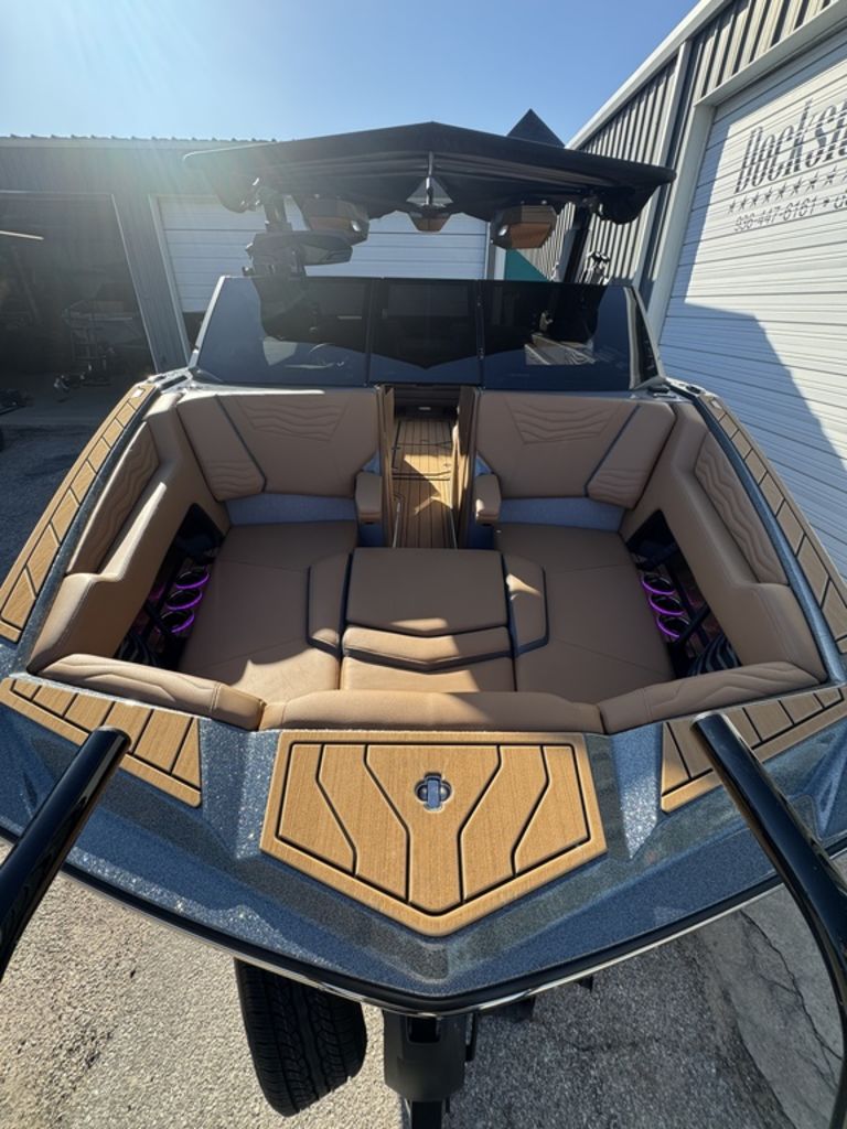 2025 Nautique Super Air Nautique G23