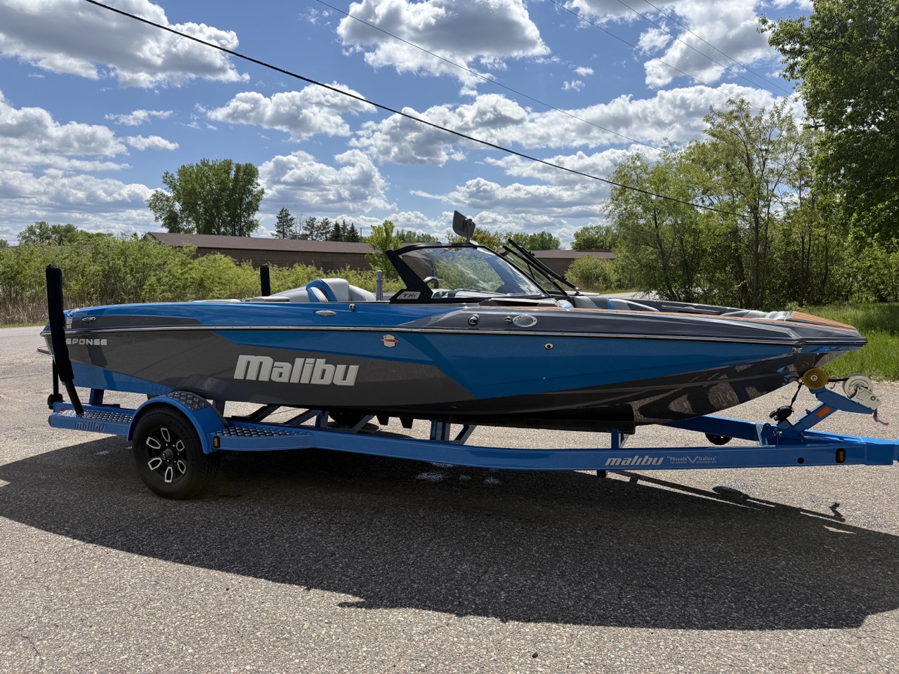 2023 Malibu Response TXI MO - 440 Hours