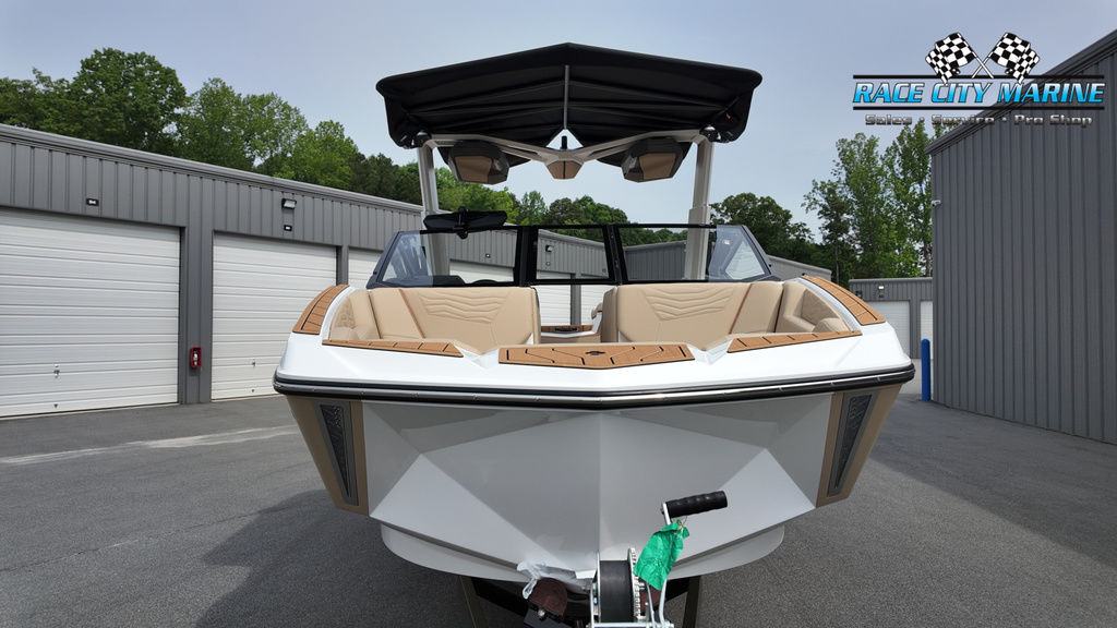 2025 Nautique G23