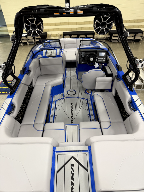 2025 Moomba Max