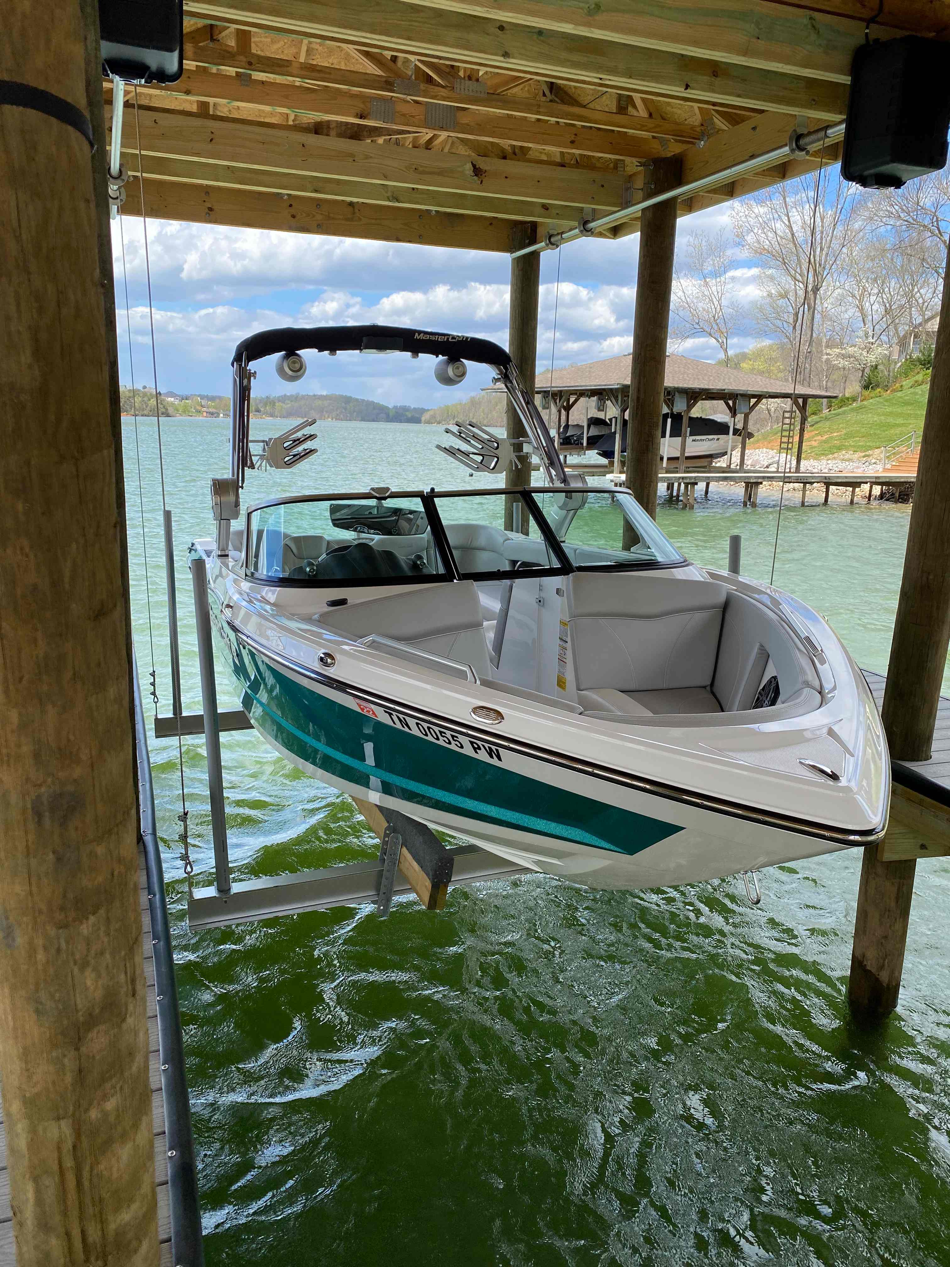 2017 Mastercraft XT23