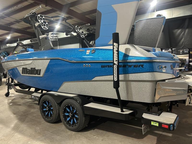 2021 Malibu 25 LSV