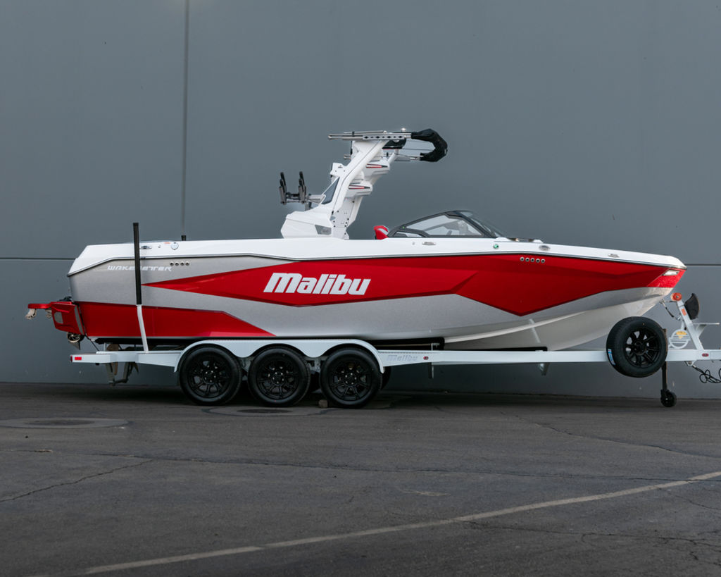 boat.Title