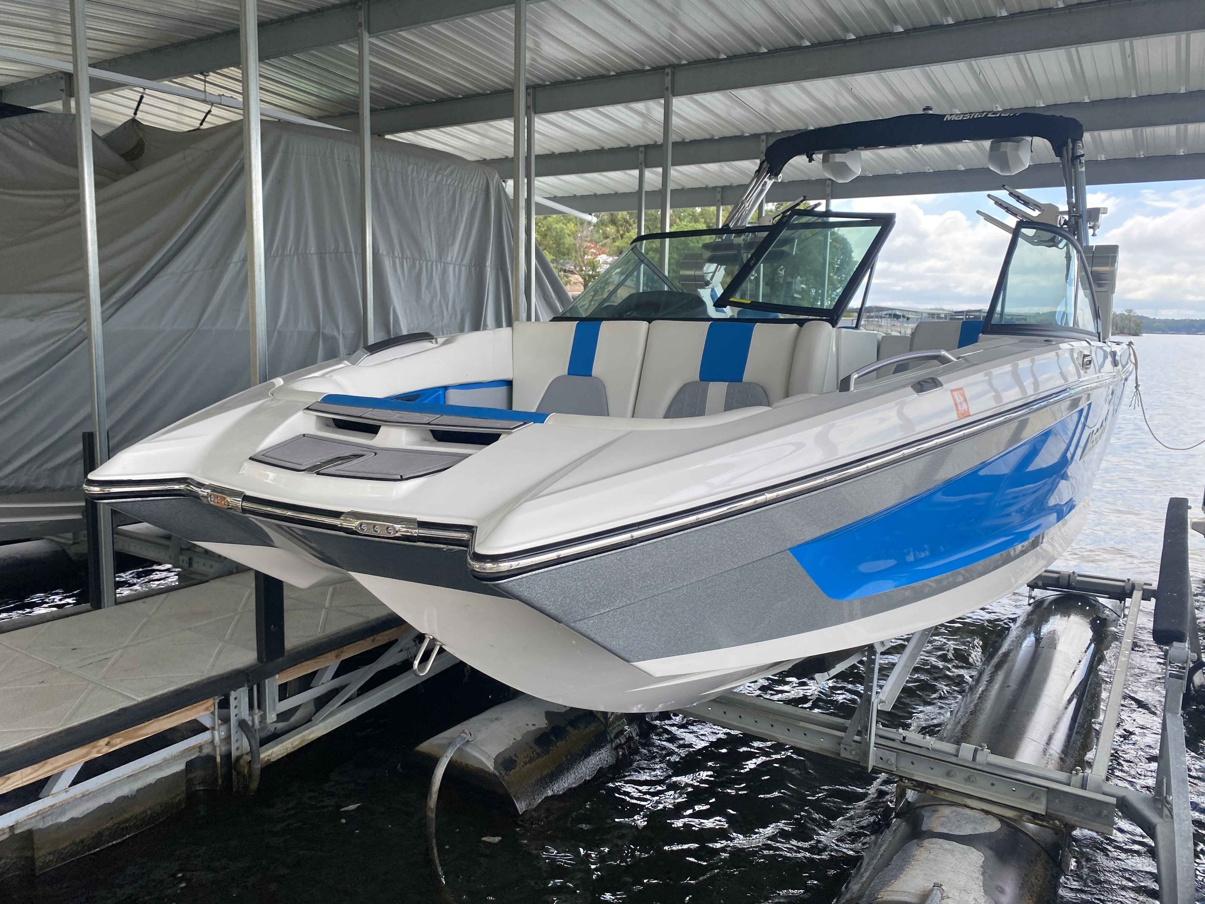 2022 MasterCraft X26