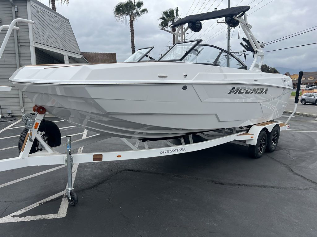 2025 MOOMBA Tykon