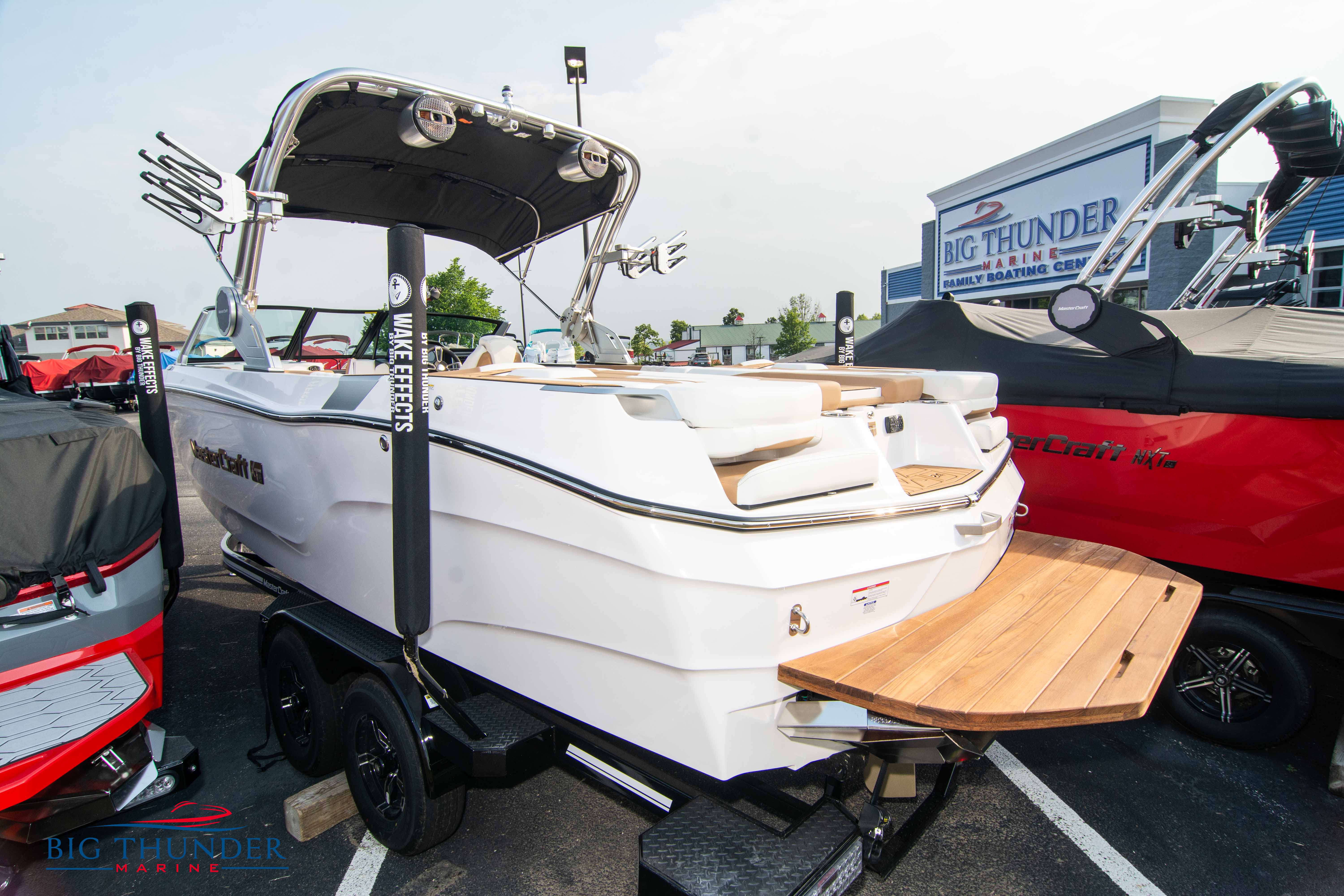 2023 Mastercraft XT24