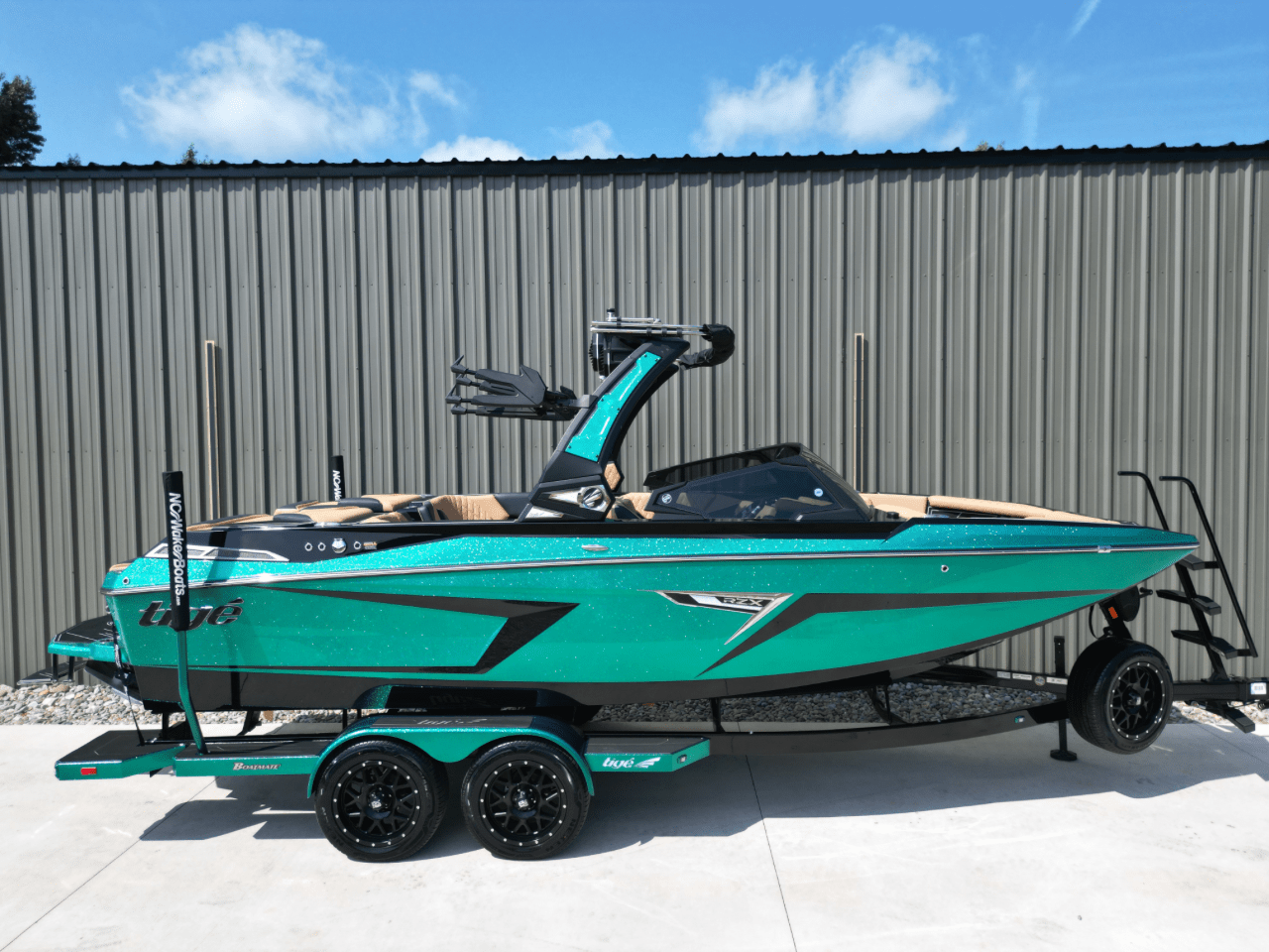 2025 Tige 22 RZX