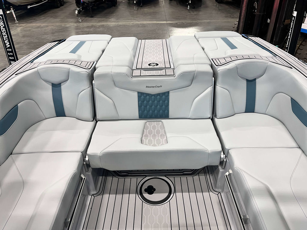 2025 MasterCraft XT23