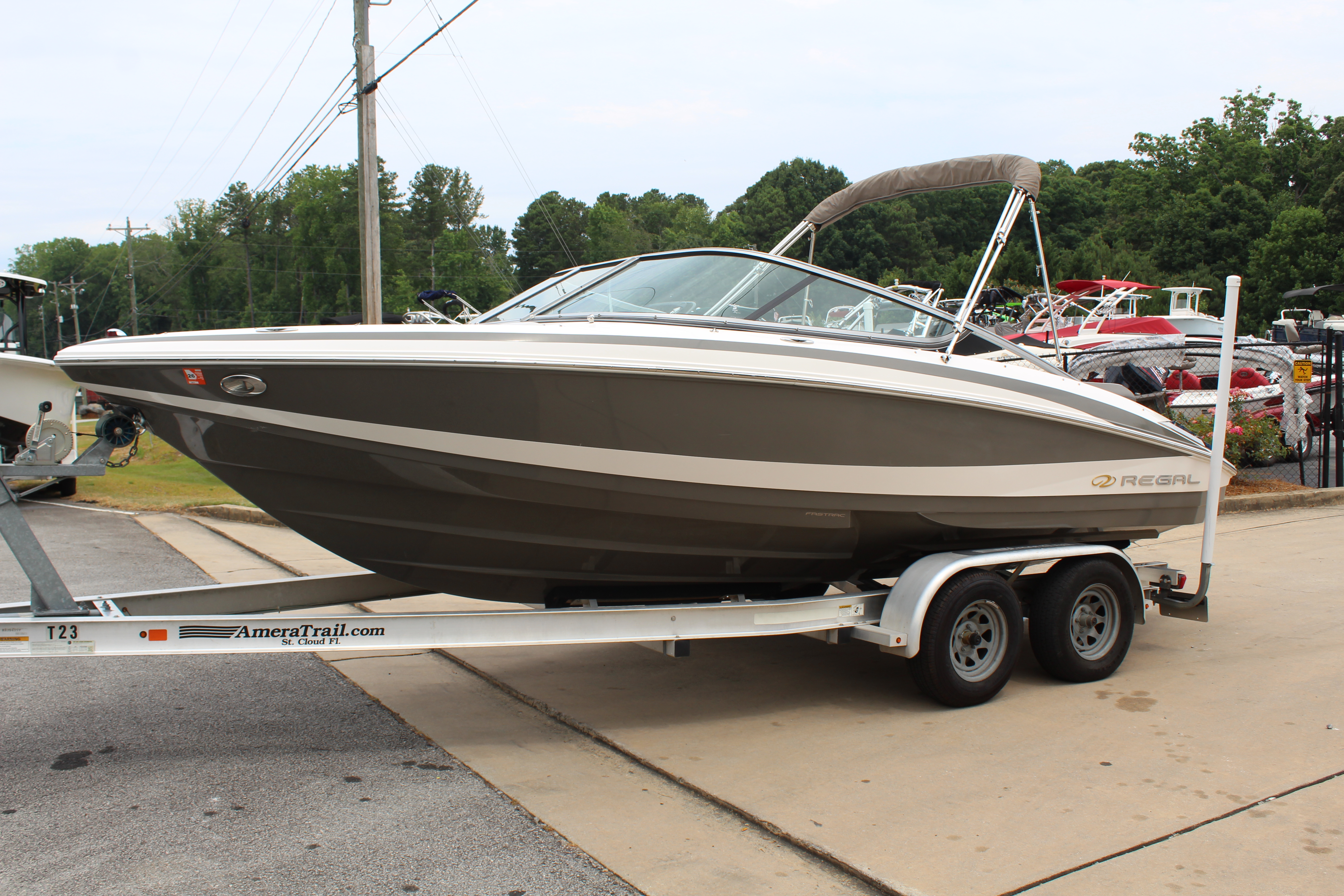 2011 Regal 2100