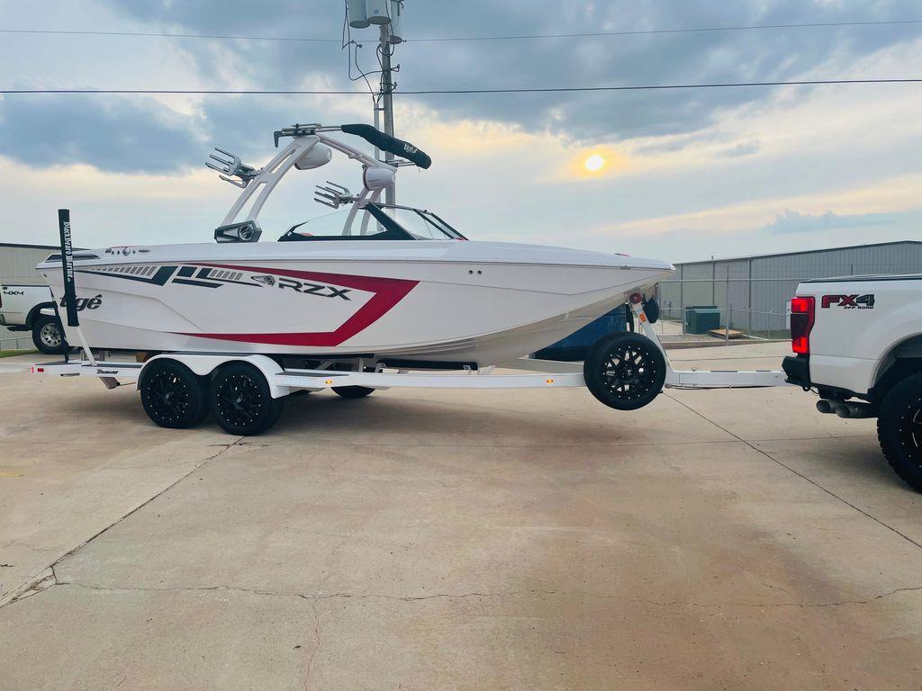 boat.Title