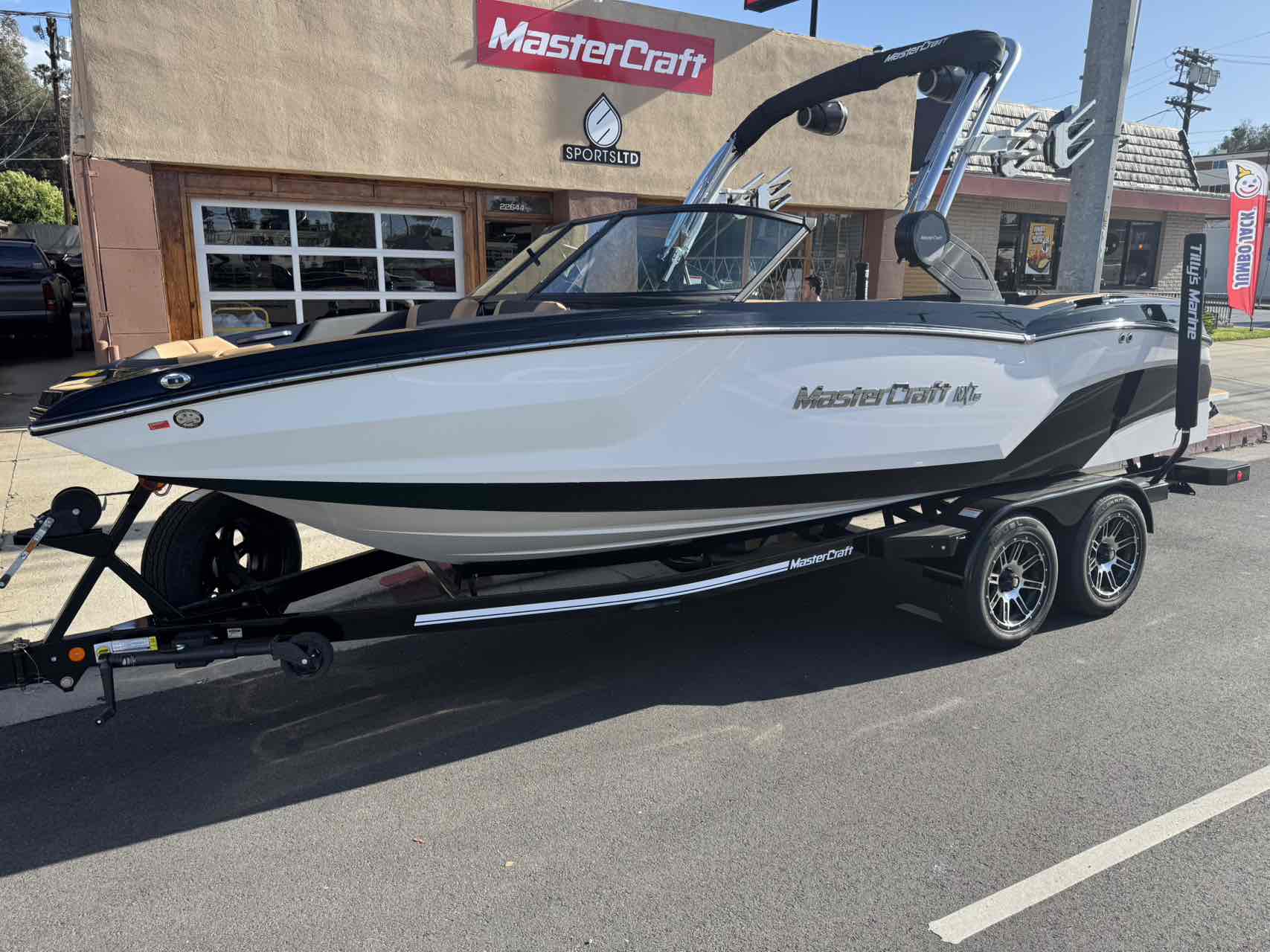 boat.Title
