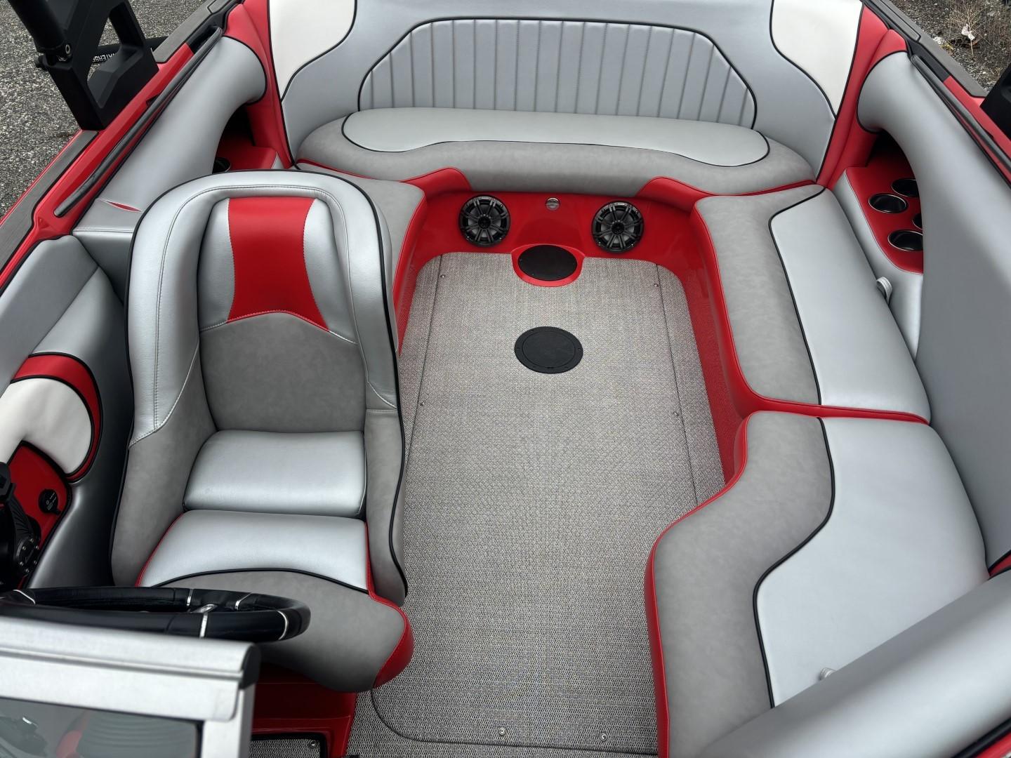 2023 Sanger V215 SX
