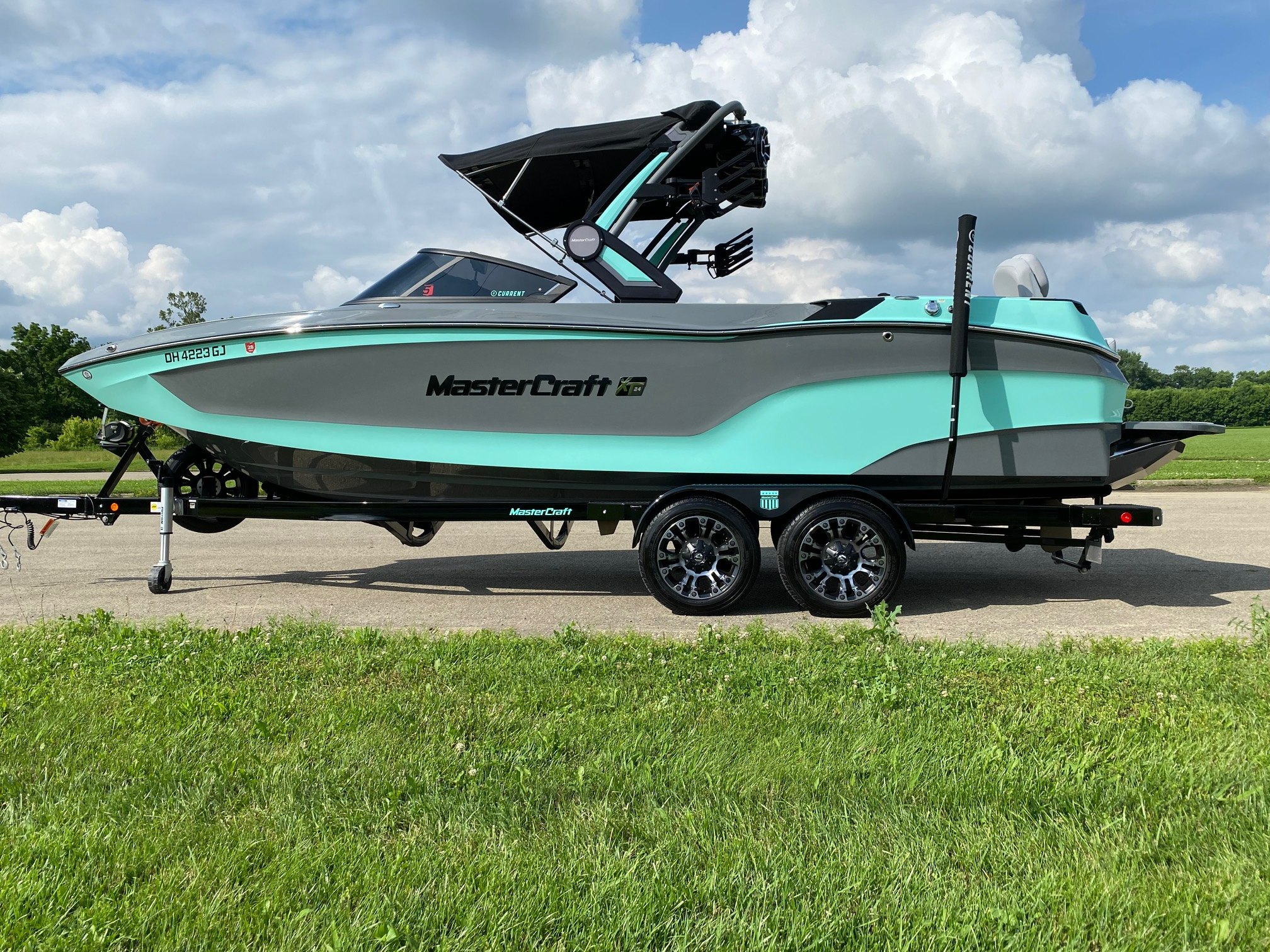 2022 MasterCraft XT24 – Loaded & Immaculate!