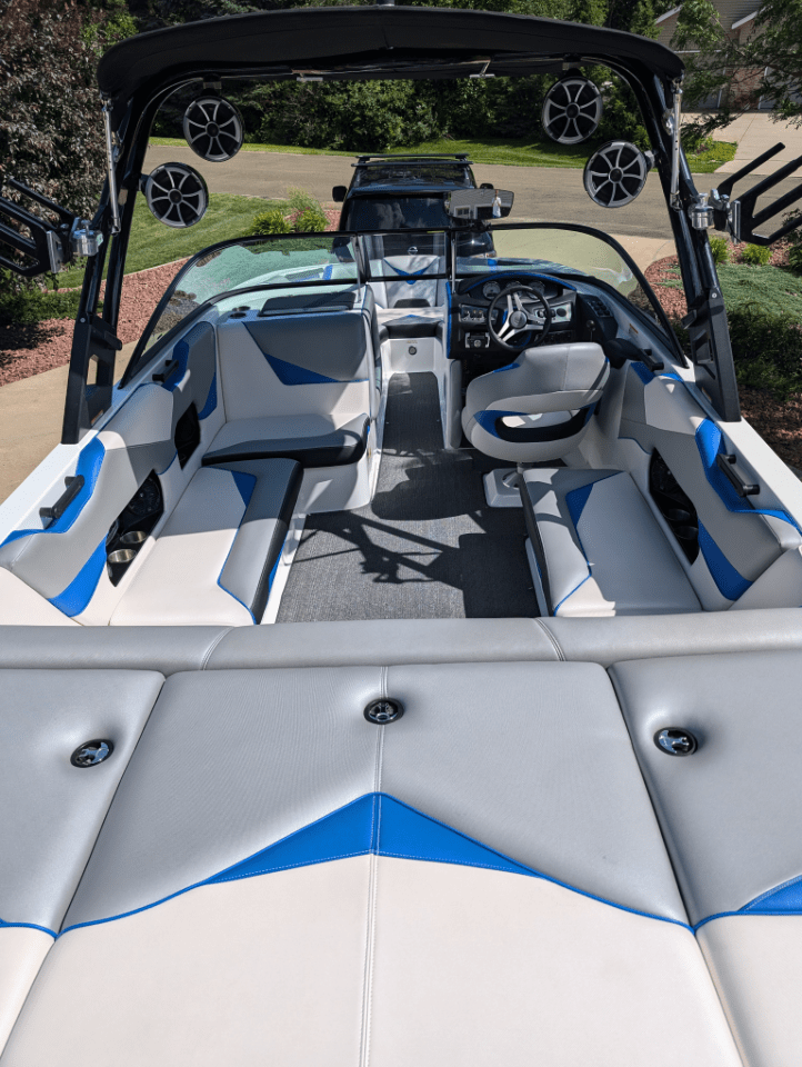 2016 Supreme S238, ONLY 160hrs