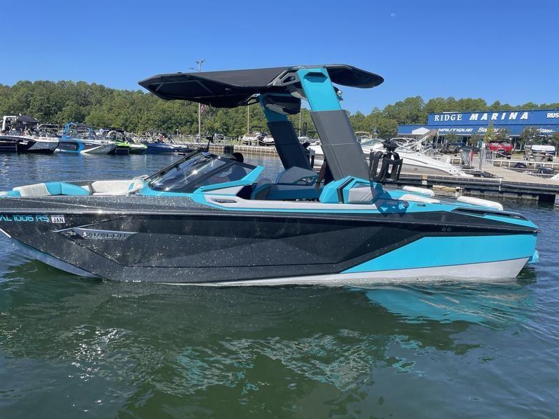 boat.Title