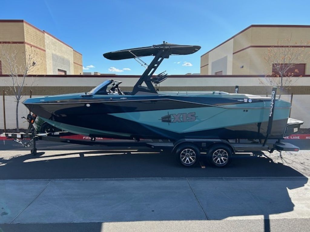 boat.Title