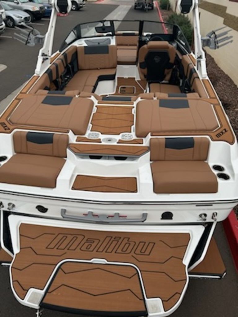 2025 Malibu Boats 22 MXZ