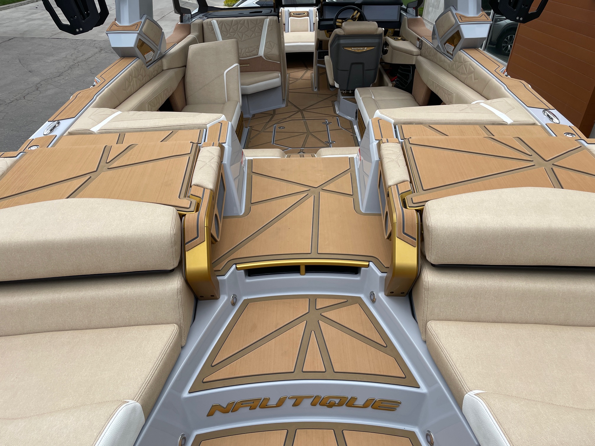 2024 NAUTIQUE G25 PARAGON