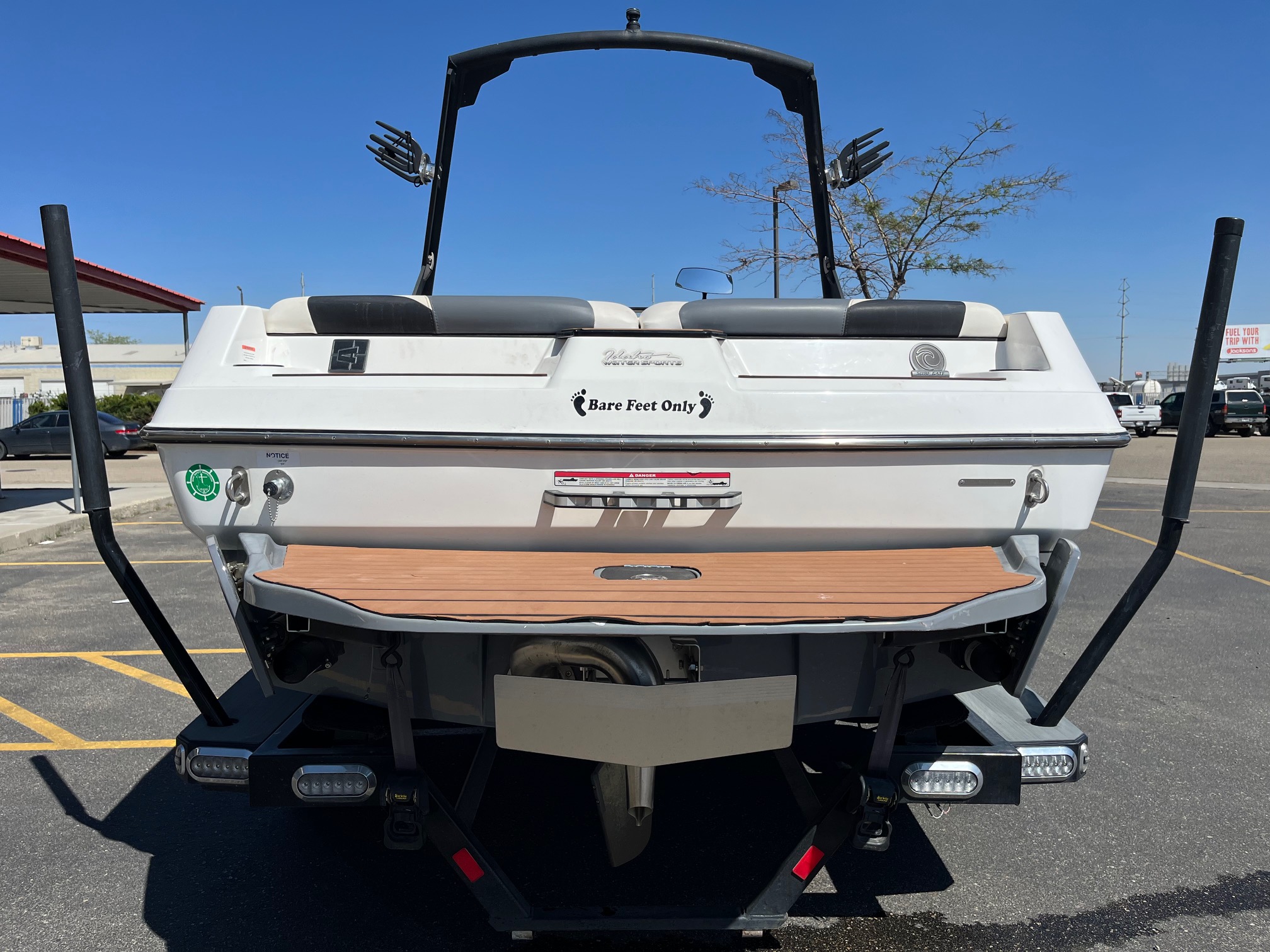 2021 Axis T22