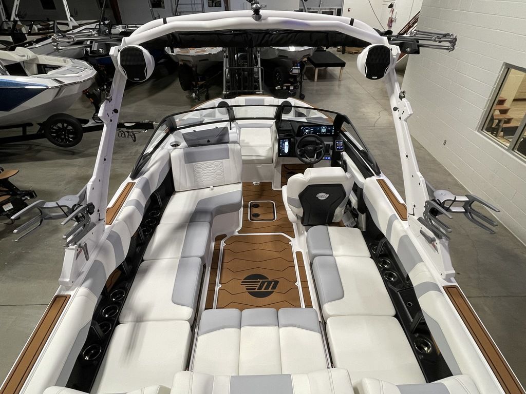 2025 Malibu Boats 23 MXZ