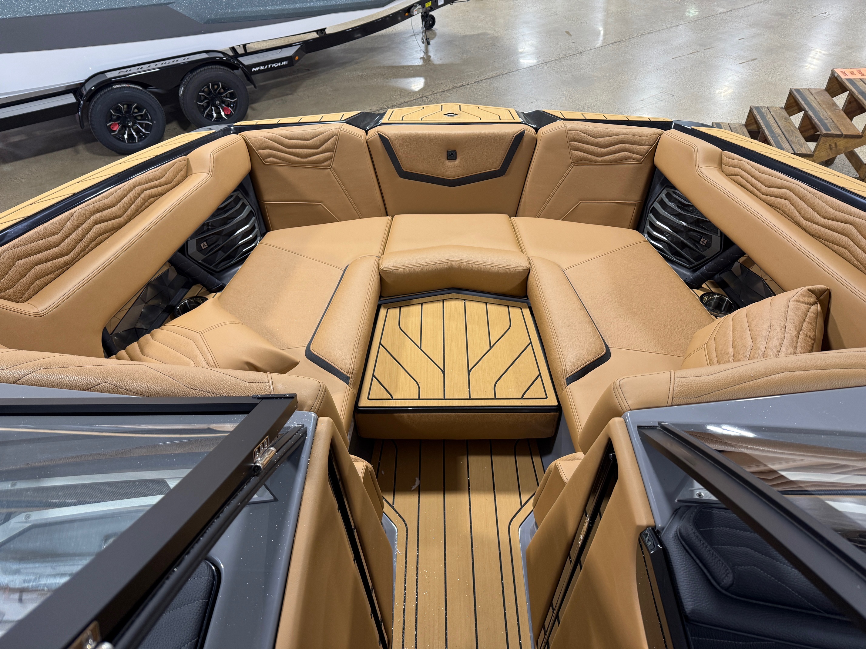 2025 Nautique G23