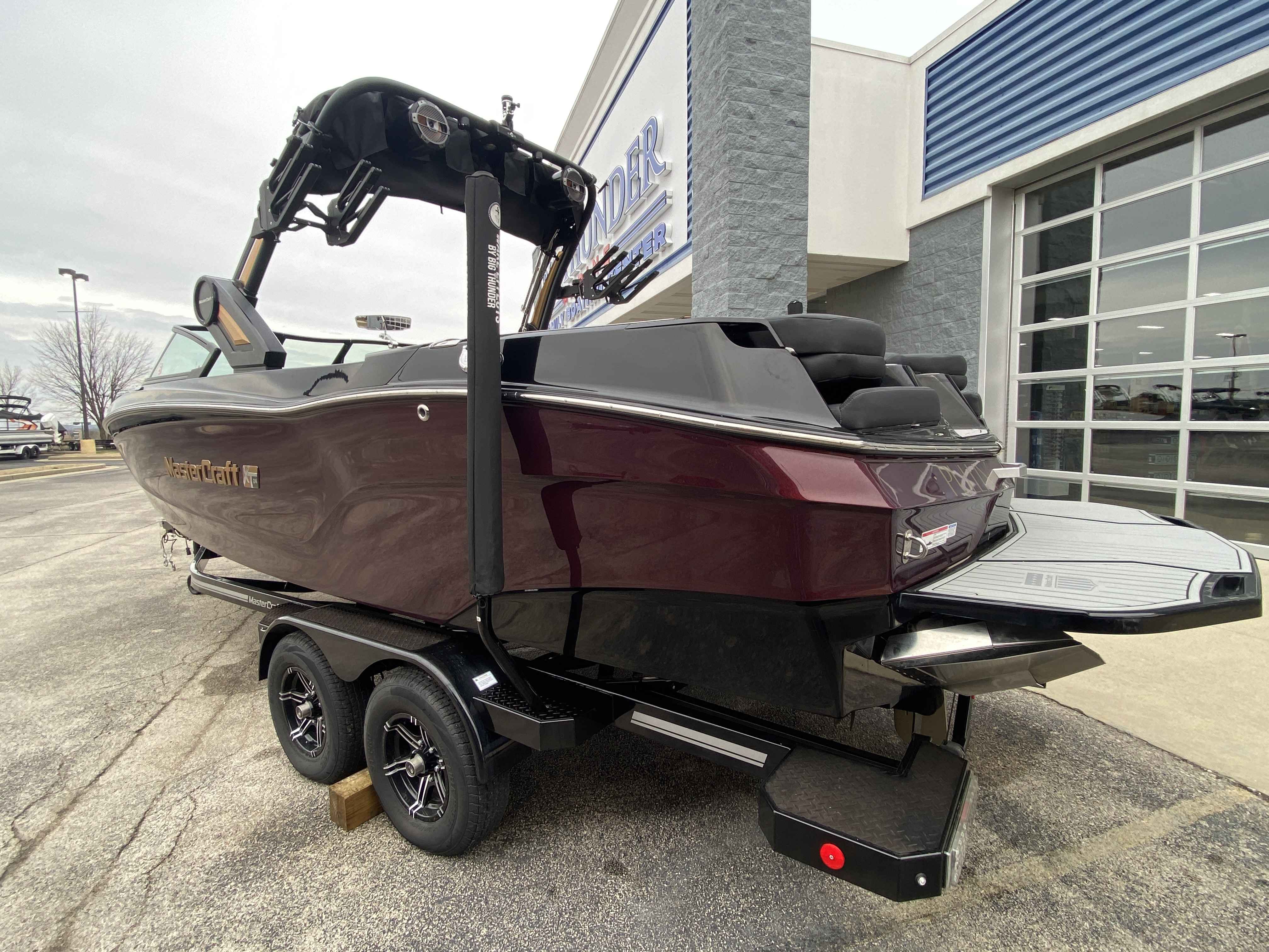2022 MasterCraft XT24