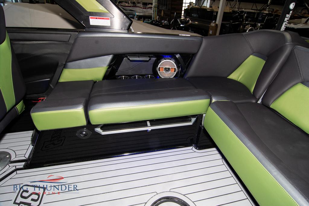 2022 Mastercraft XSTAR SURF