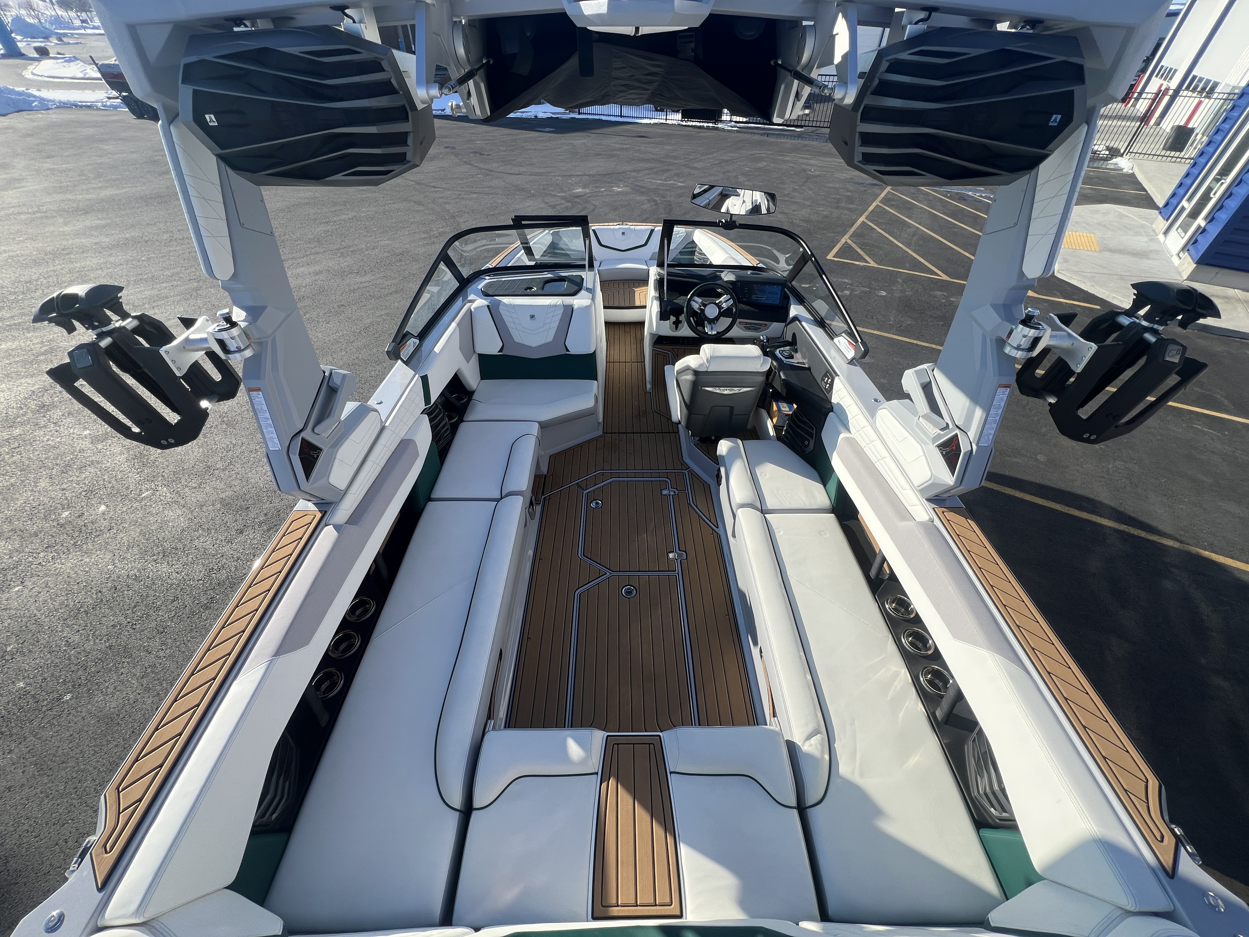 2024 Nautique G25