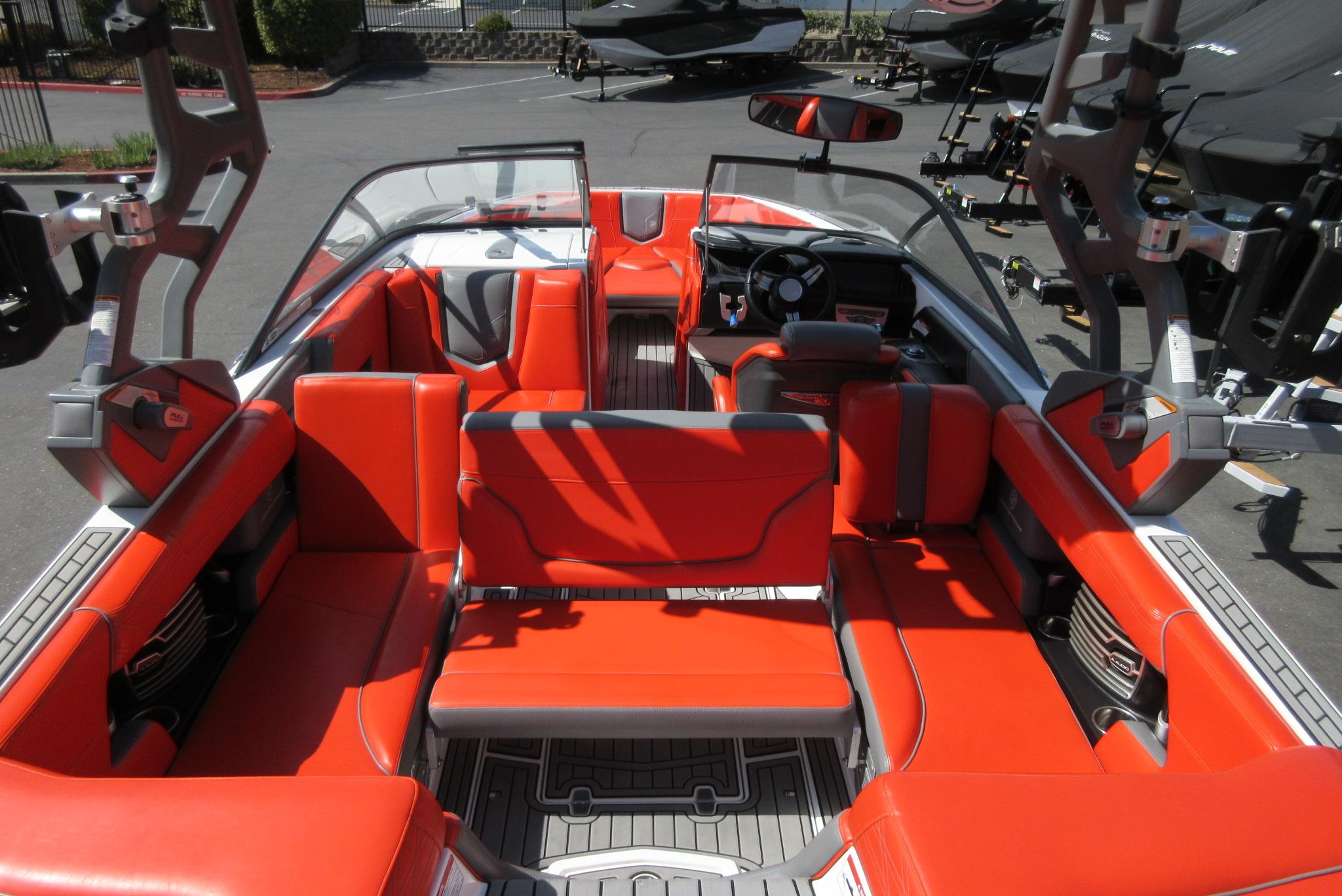 2018 Nautique Super Air G23