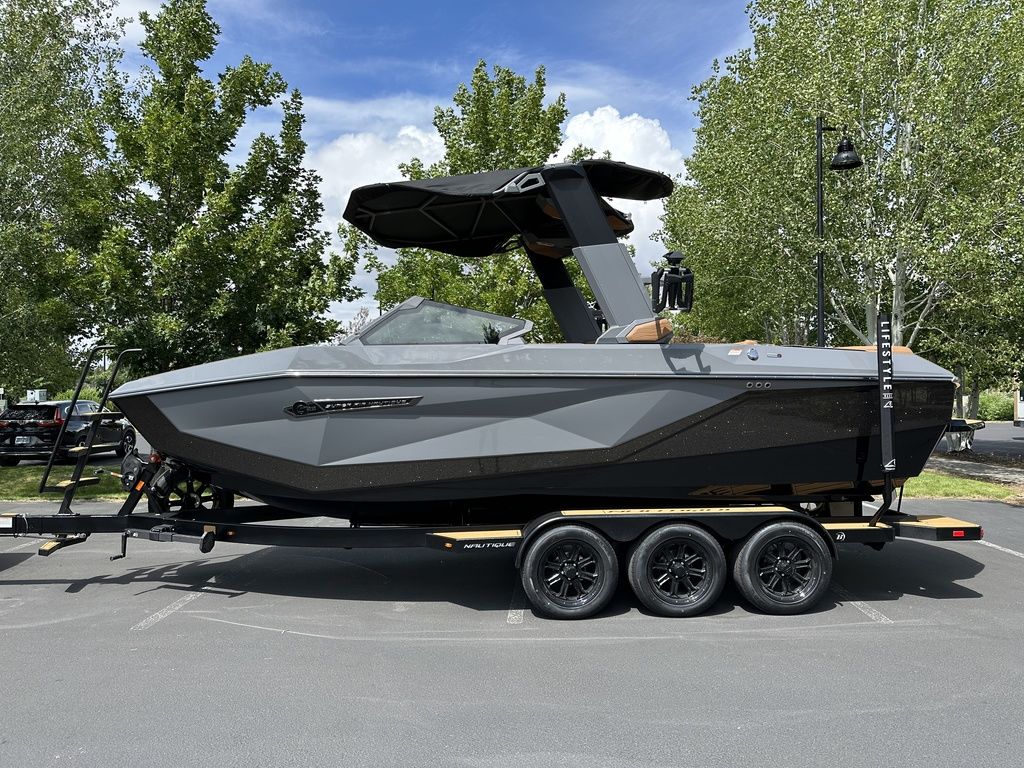 2025 Nautique Super Air Nautique G23