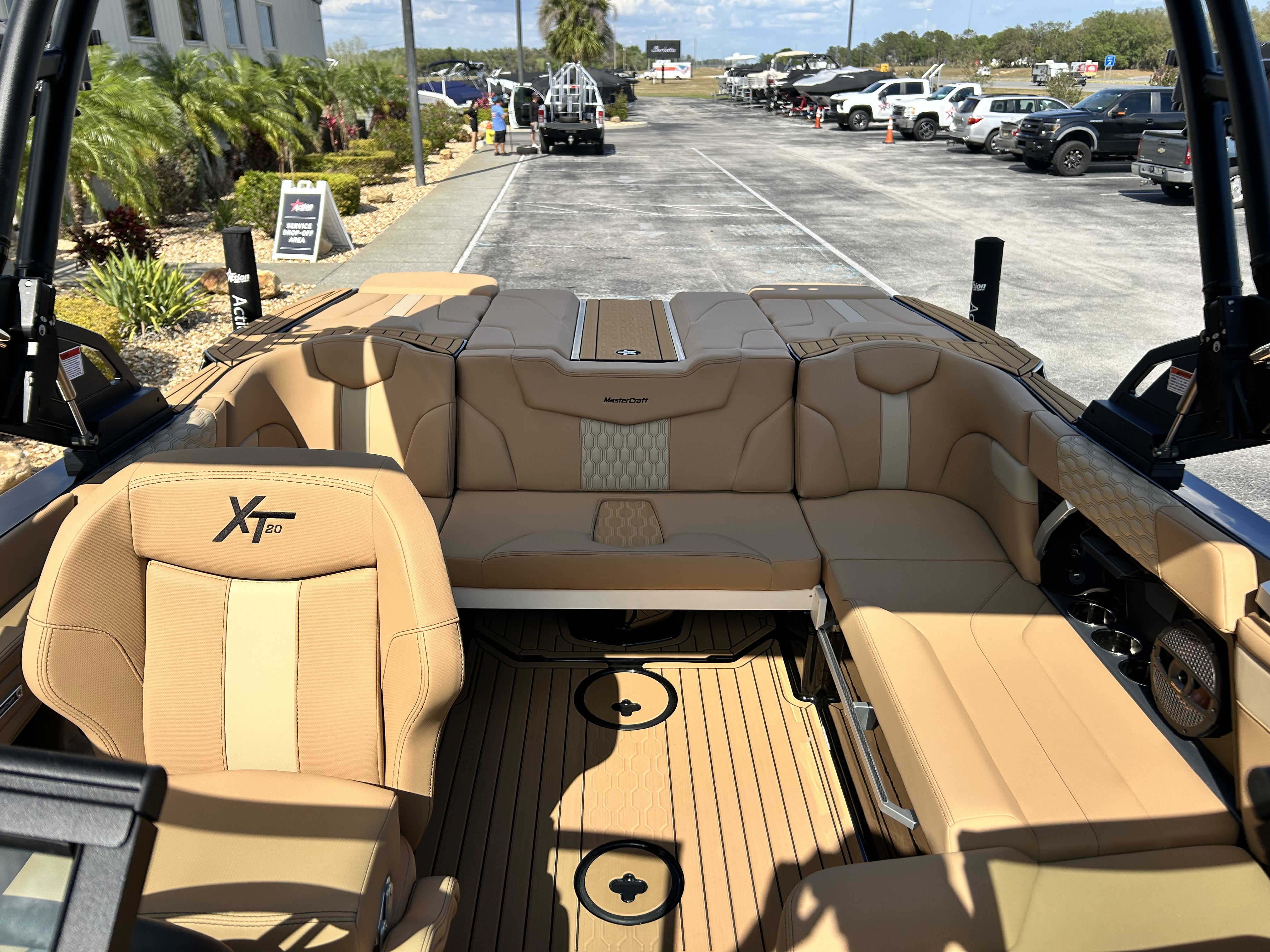 2025 MasterCraft XT20