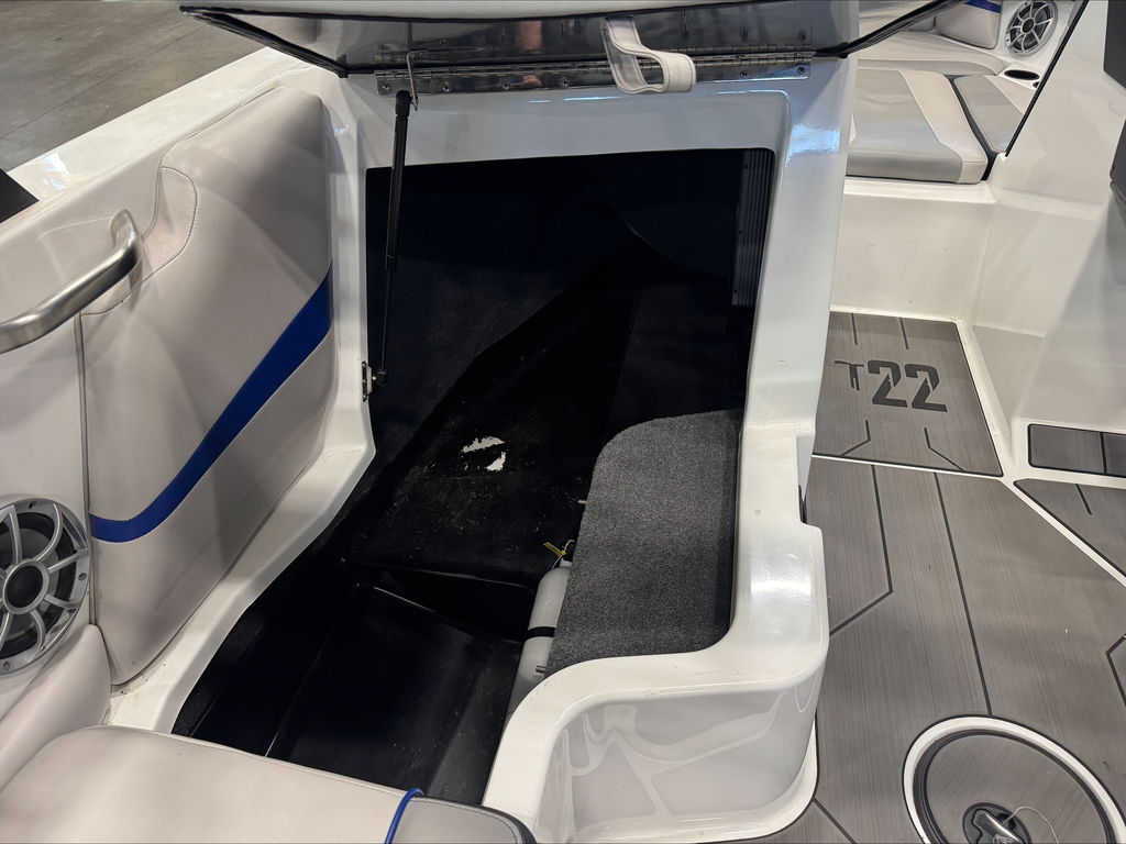 2018 Axis Wake Research T22