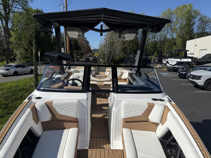 2023 Nautique G23