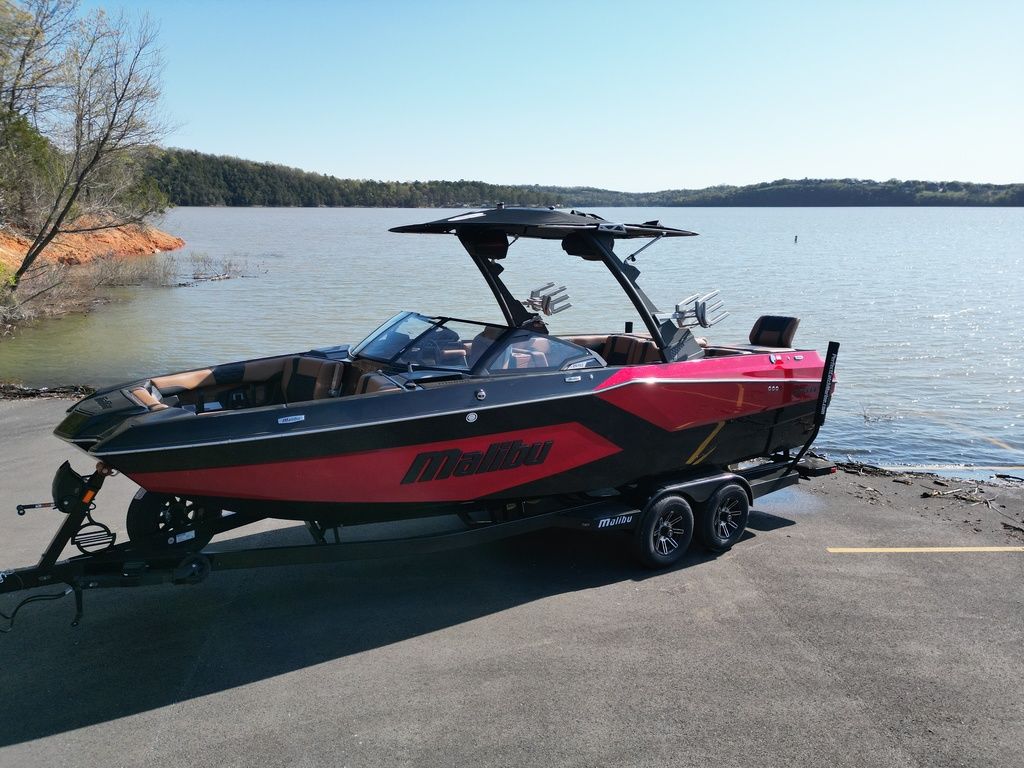 2025 Malibu Boats 24 MXZ