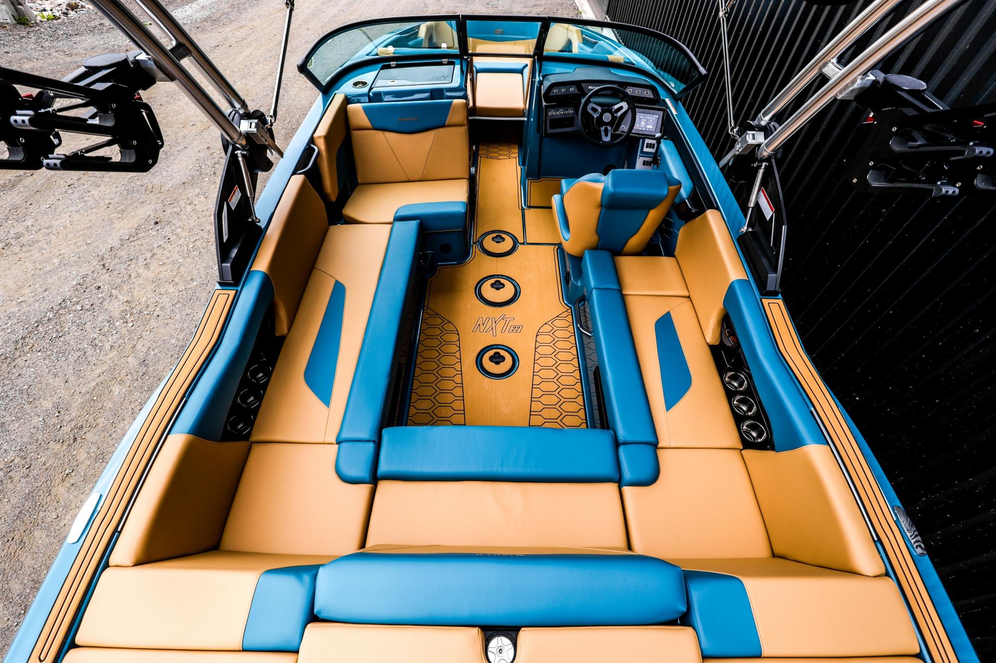Mastercraft NXT 22
