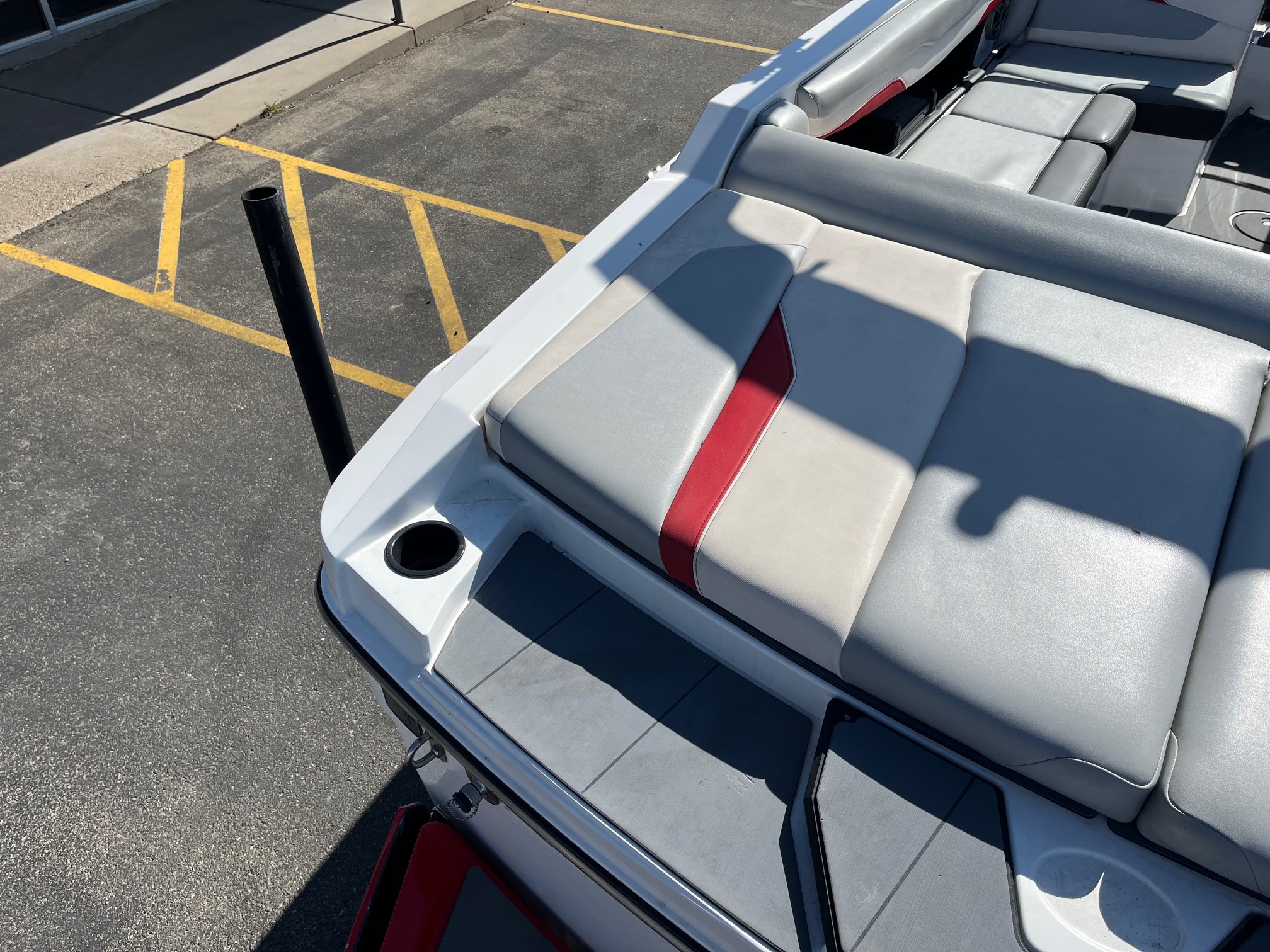 2022 Axis T220