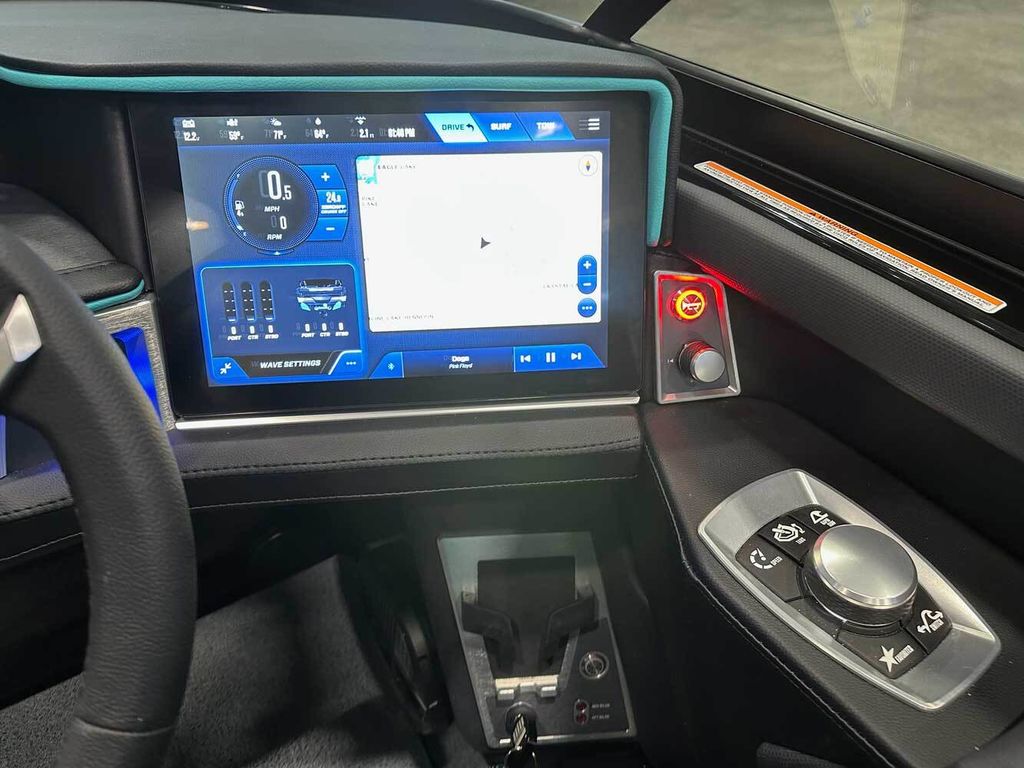2025 MasterCraft XT22