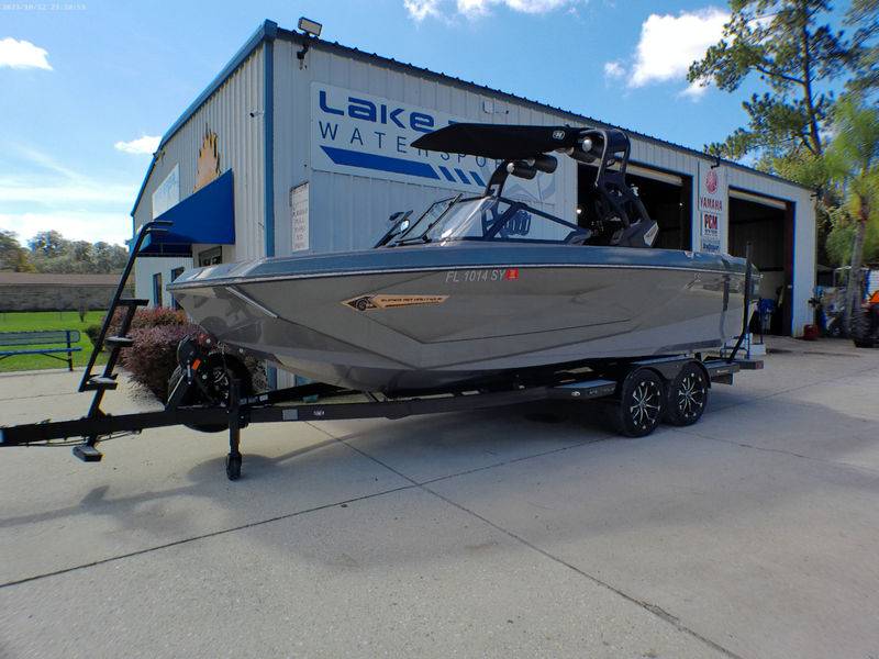 boat.Title