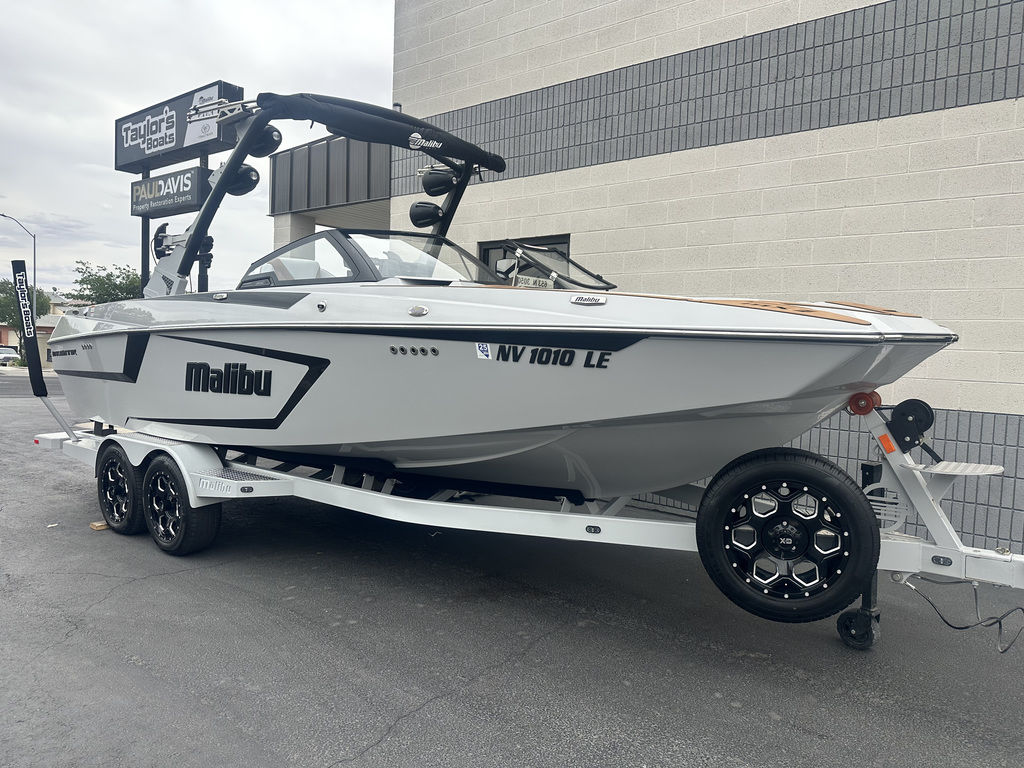 2022 Malibu Boats 24 MXZ