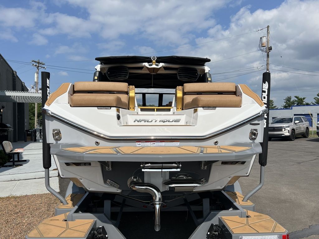 2025 Nautique Paragon G23