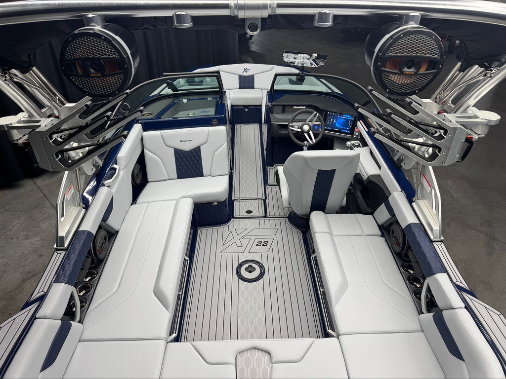 2025 MasterCraft XT22