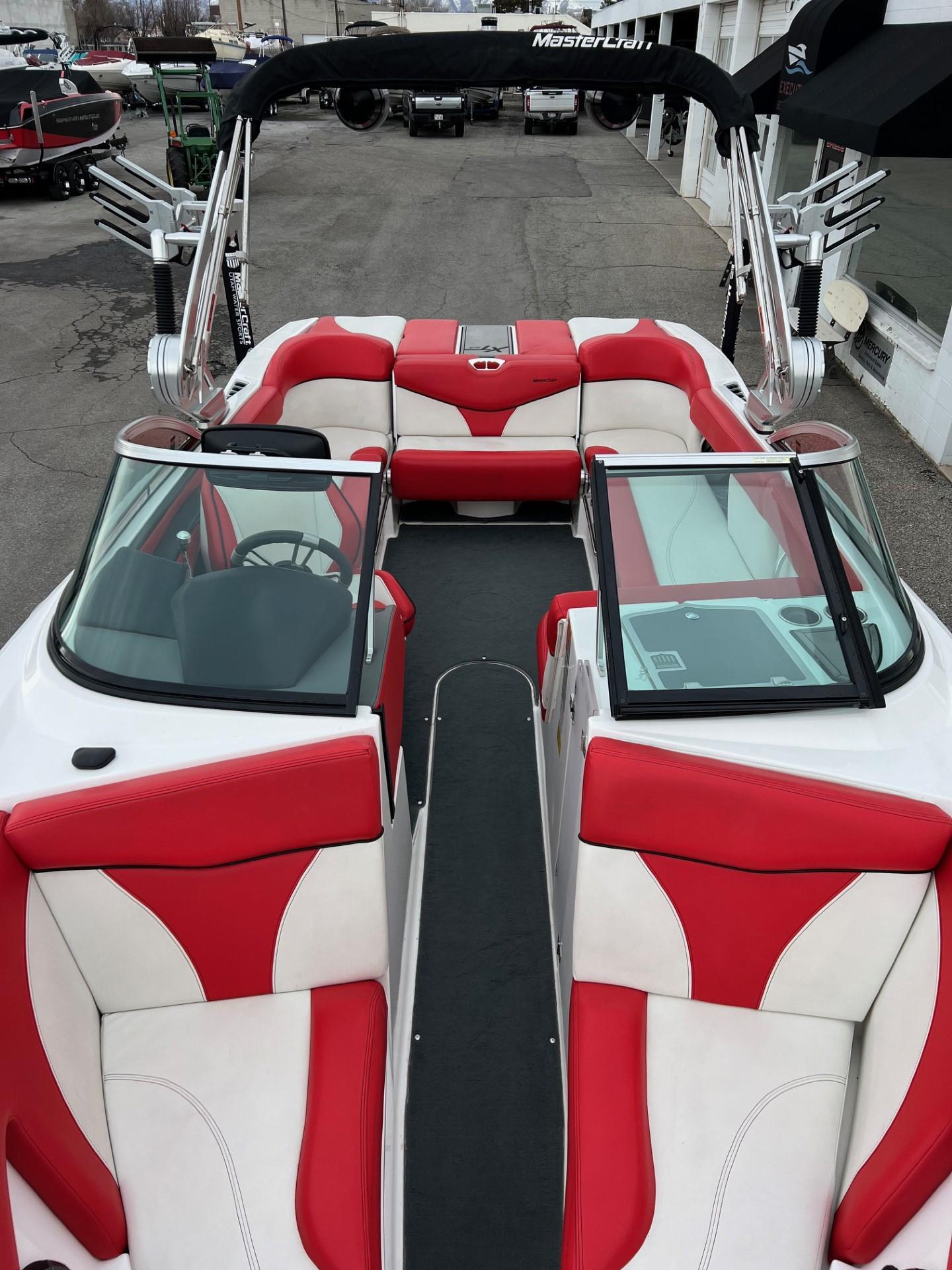 2020 MasterCraft XT23