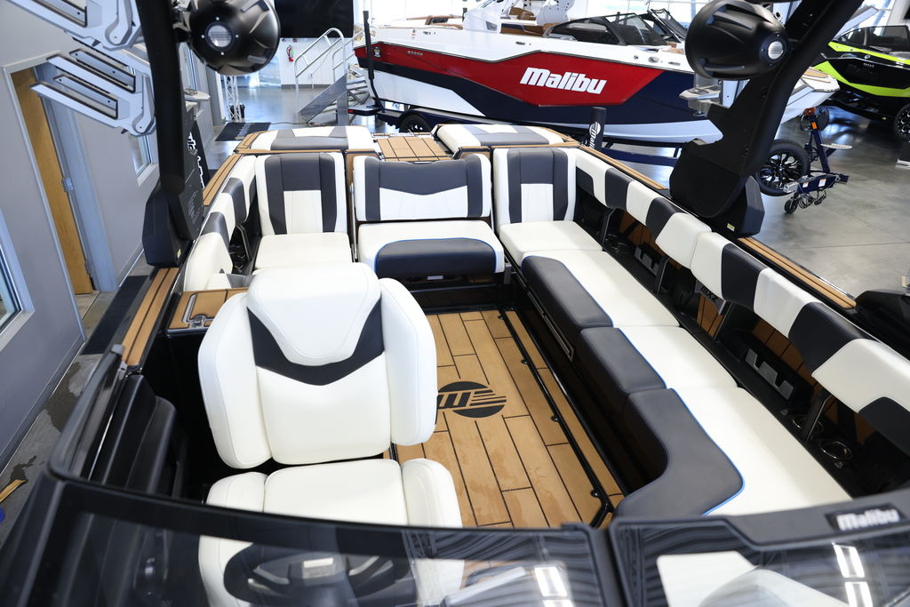 2024 Malibu Boats 24 MXZ