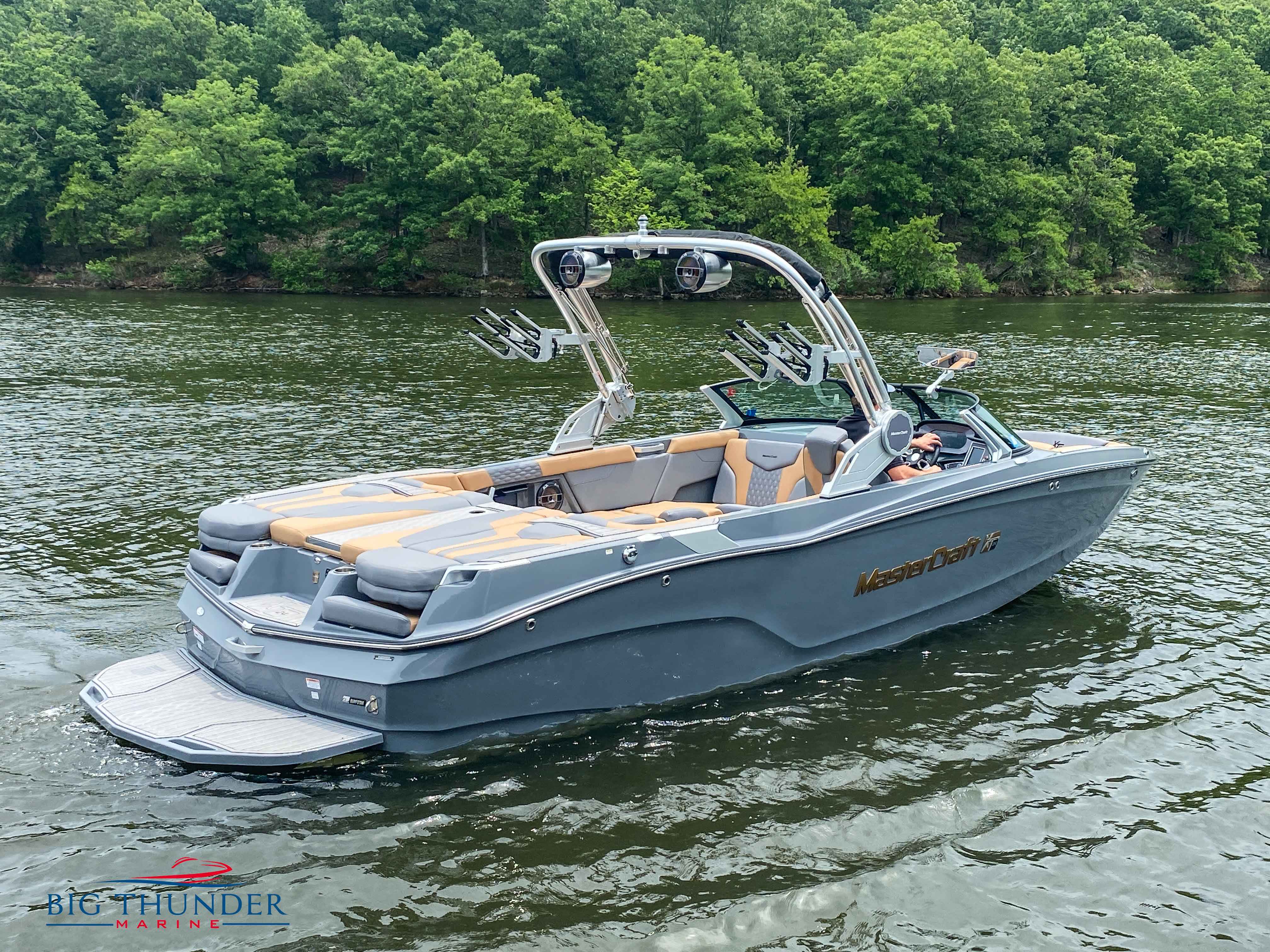 2022 Mastercraft XT24