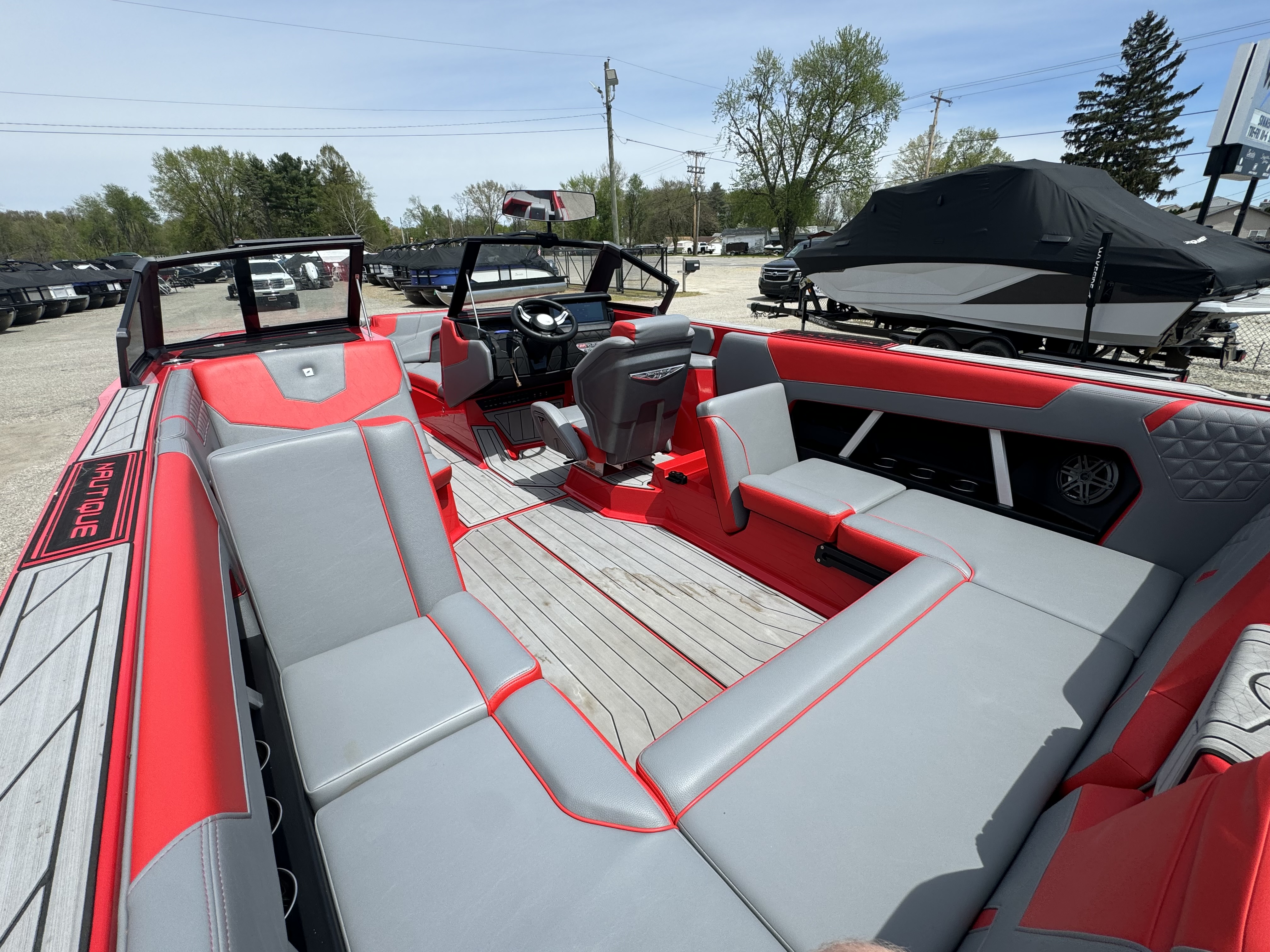 2023 NAUTIQUE GS22 16 HOURS !!! ONE OF A KIND.  FACTORY TOWER AVAILABLE.