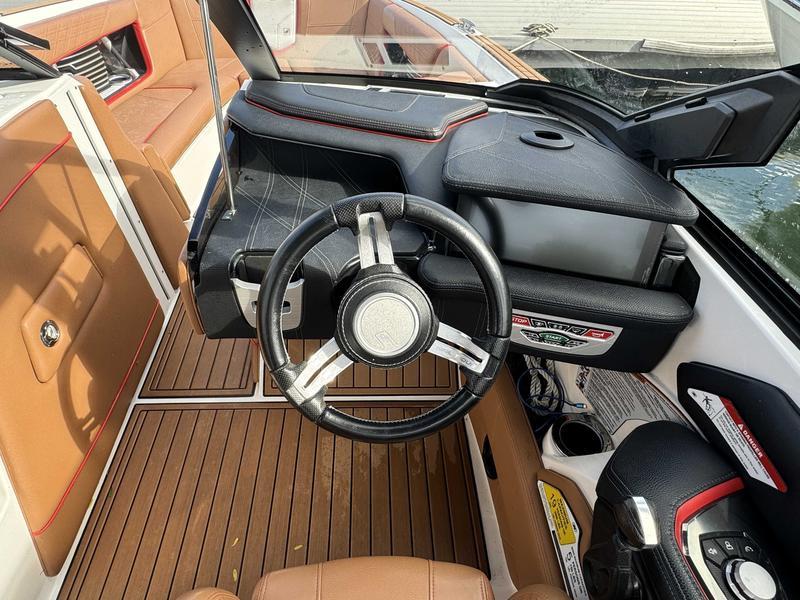 2019 Nautique G25